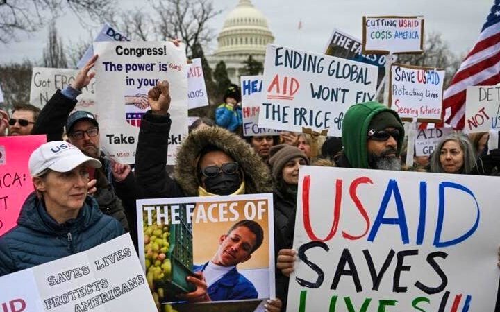 USAID : le retrait américain crée un vide dans l’aide au développement mondial et relance le débat sur le financement privé
