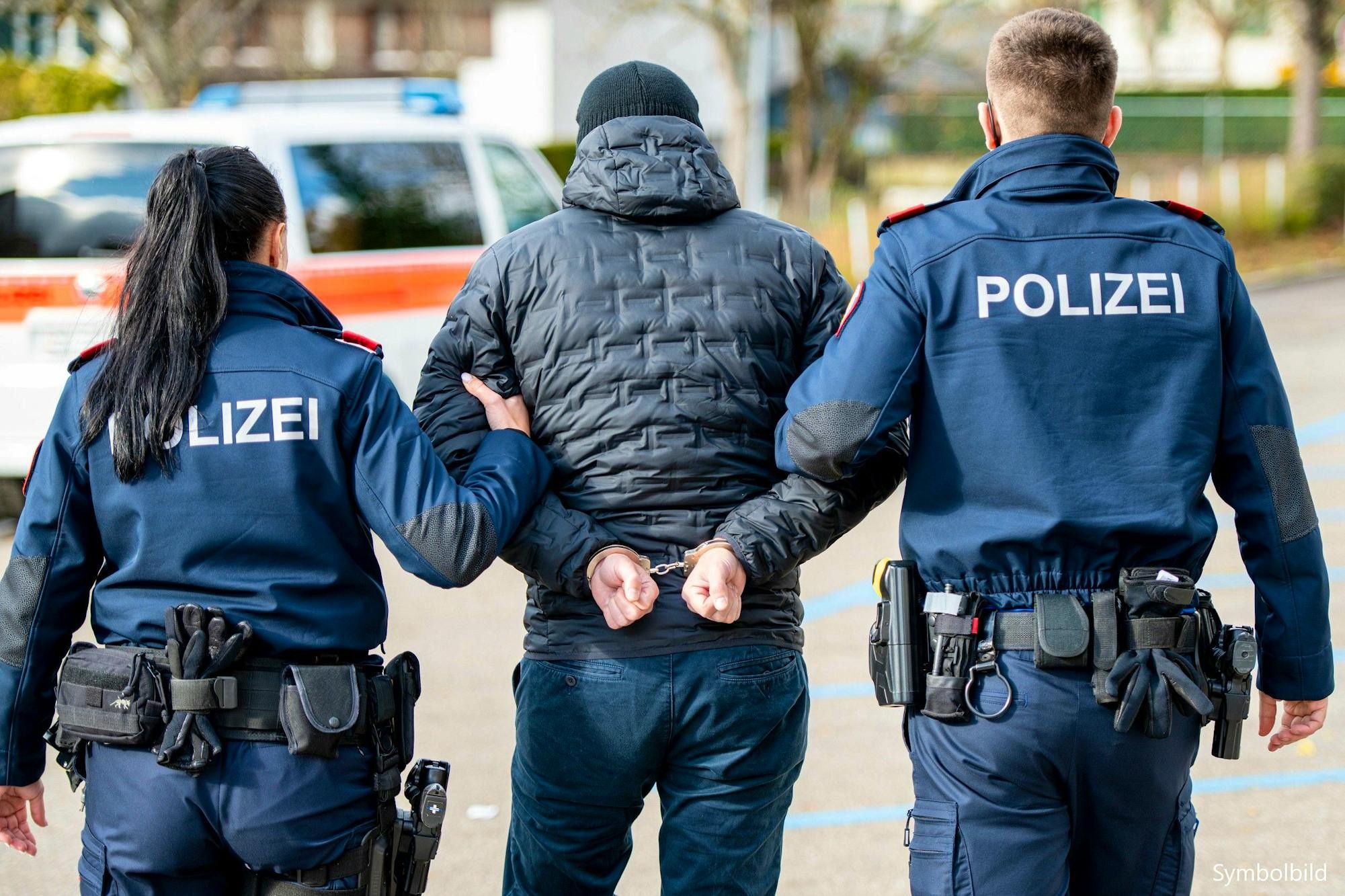 Suisse: attentat islamiste déjoué au printemps et montée des menaces terroristes, avertissements du MPC