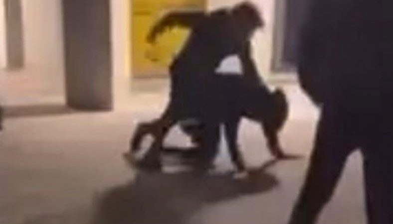 Louis Tomlinson évoque la perte de Liam Payne et les 15 ans des One Direction