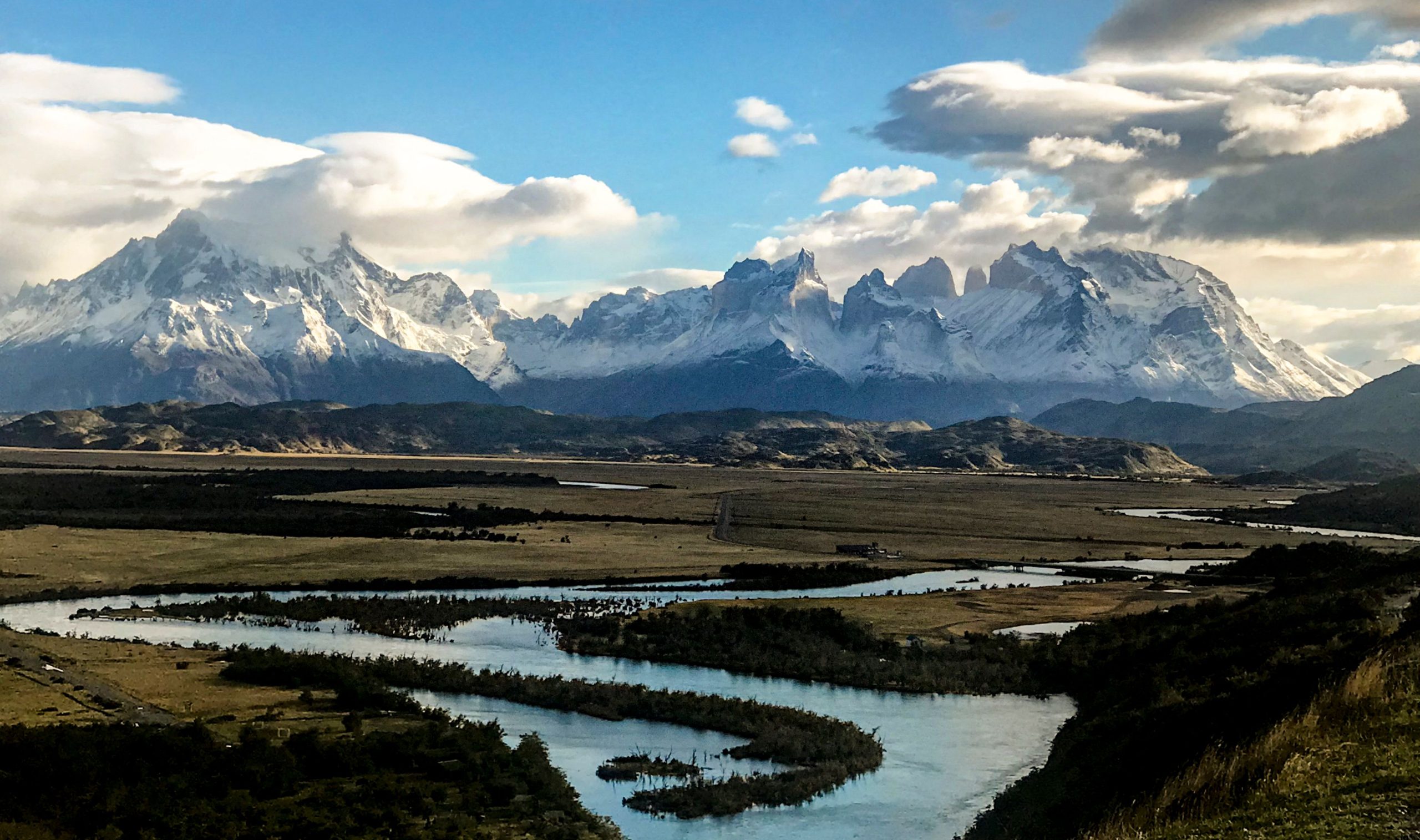 Tempête en Patagonie chilienne : cinq touristes décédés dans le parc Torres del Paine, selon les autorités