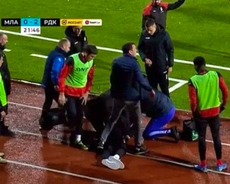 Décès d’un entraîneur en première division serbe après une crise cardiaque en plein match