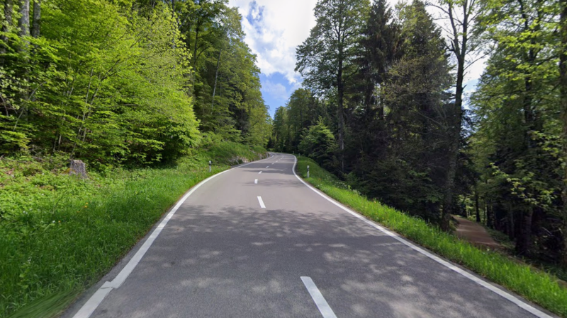 Accident sur la route du Mont-Crosin à Villeret: décès d’un passager et blessure du conducteur