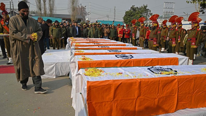 New Delhi : Arrestation d’un homme originaire du Cachemire, présumé complice d’un attentat à la voiture piégée près du Fort Rouge