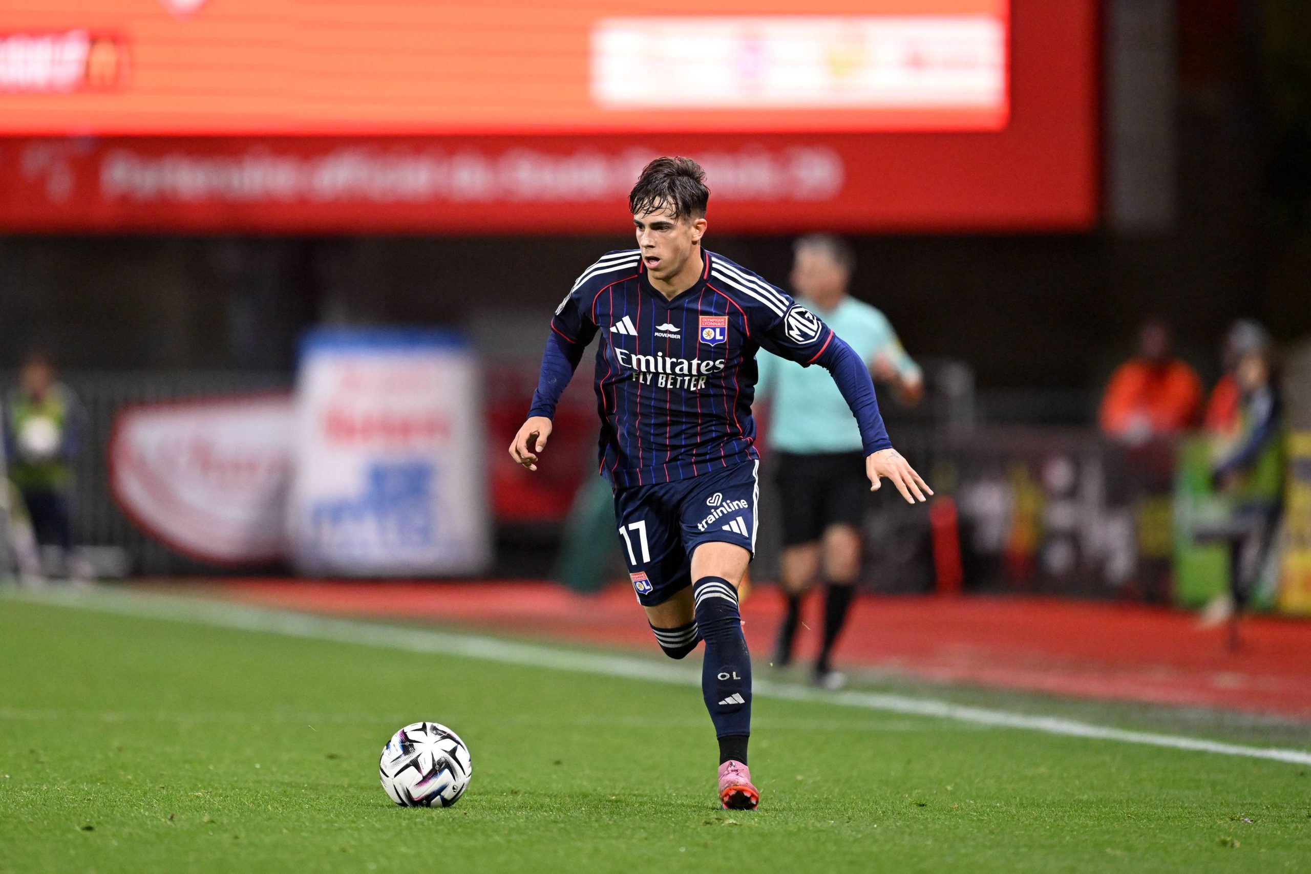 Lyon résiste à Brest après expulsion précoce et reste dans le Top 6 (Ligue 1, 11e journée)